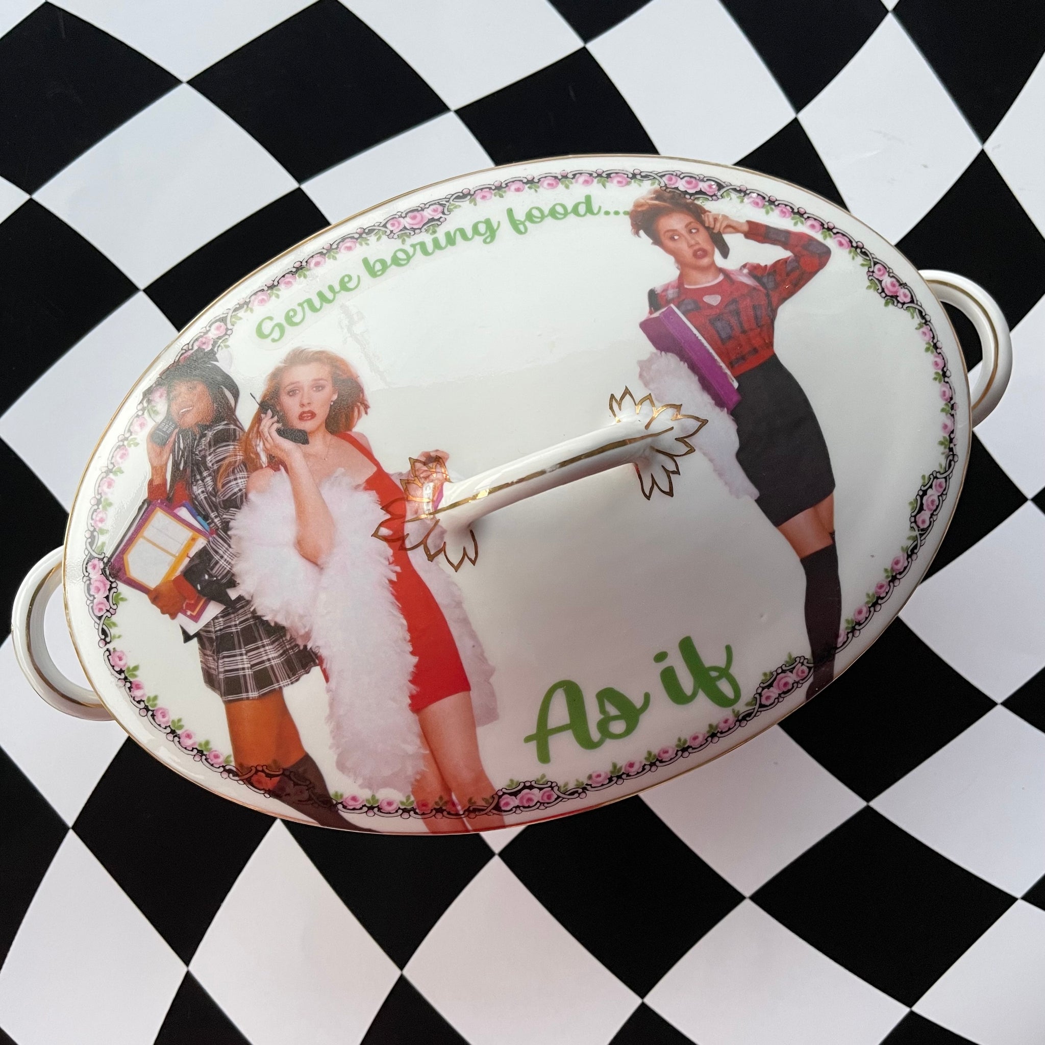 Vintage Clueless Covered Dish