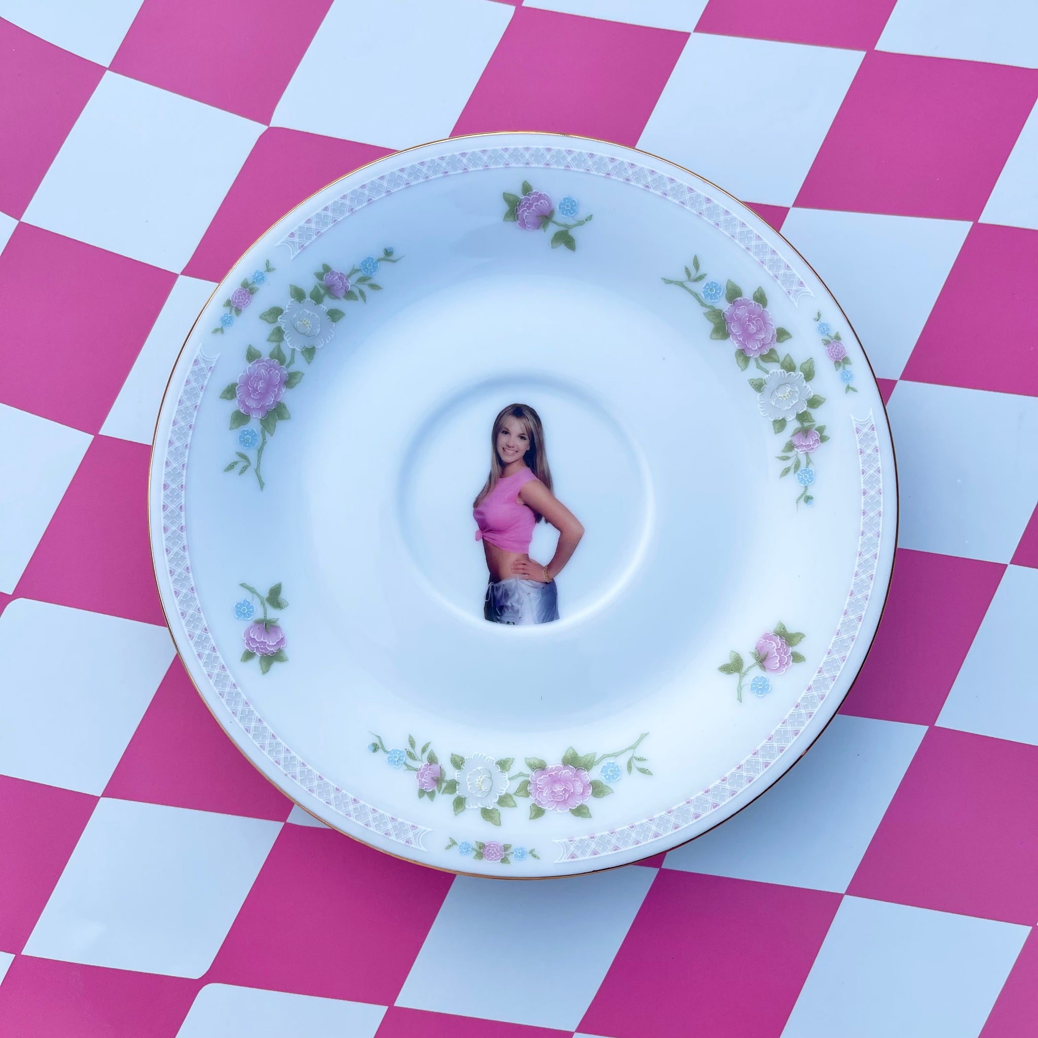 Britney Vintage Dish