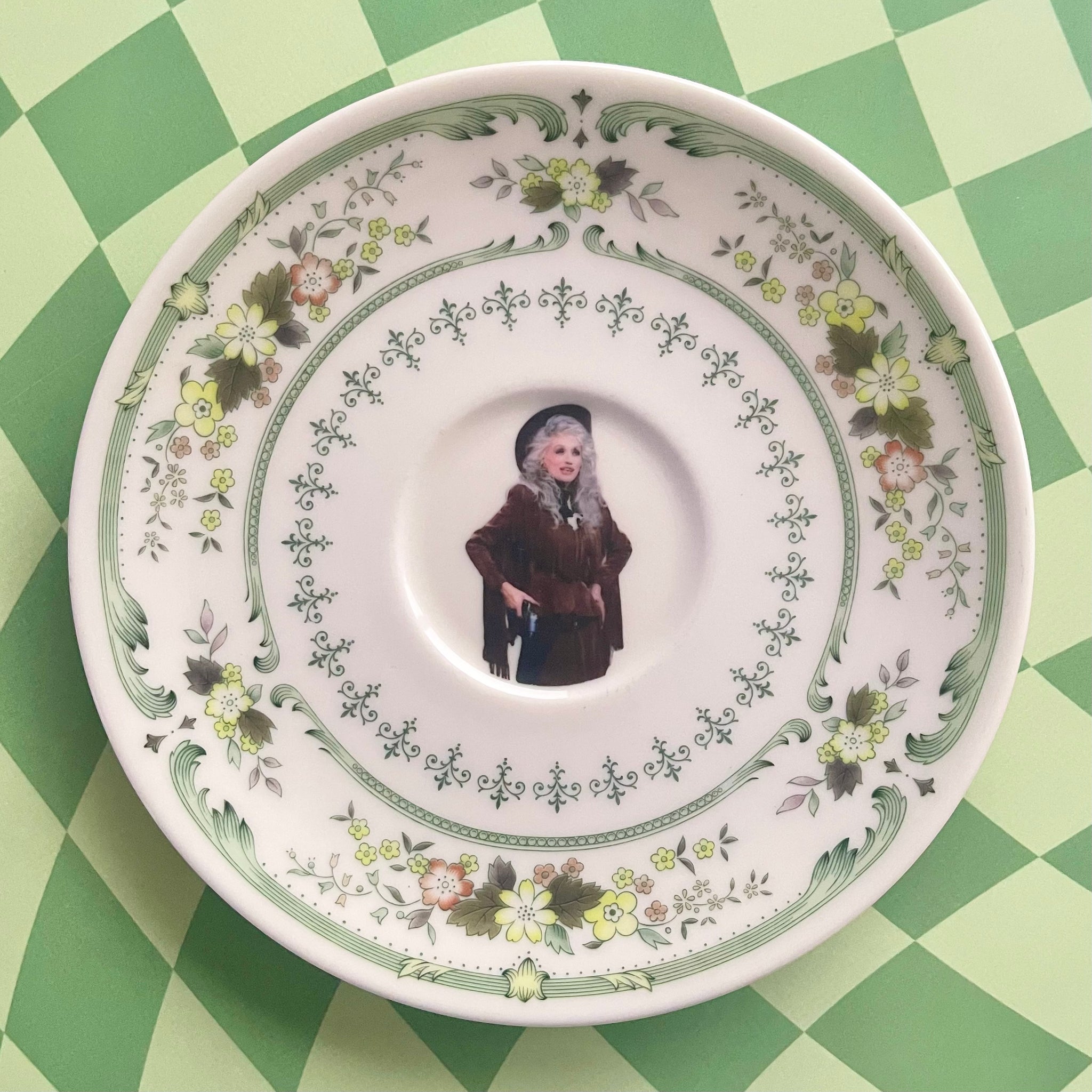 Dolly Vintage Dish