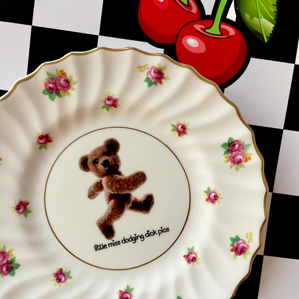 Little Miss Dodging Dick Pics Vintage Dish