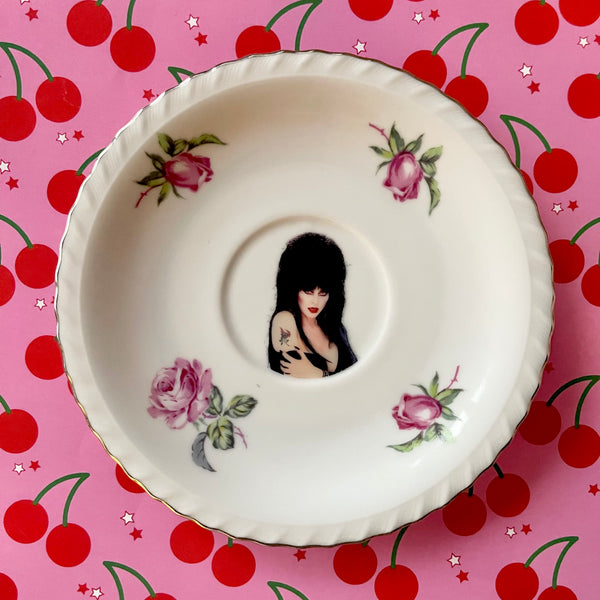 Darkness Queen Vintage Dish