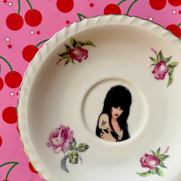Darkness Queen Vintage Dish
