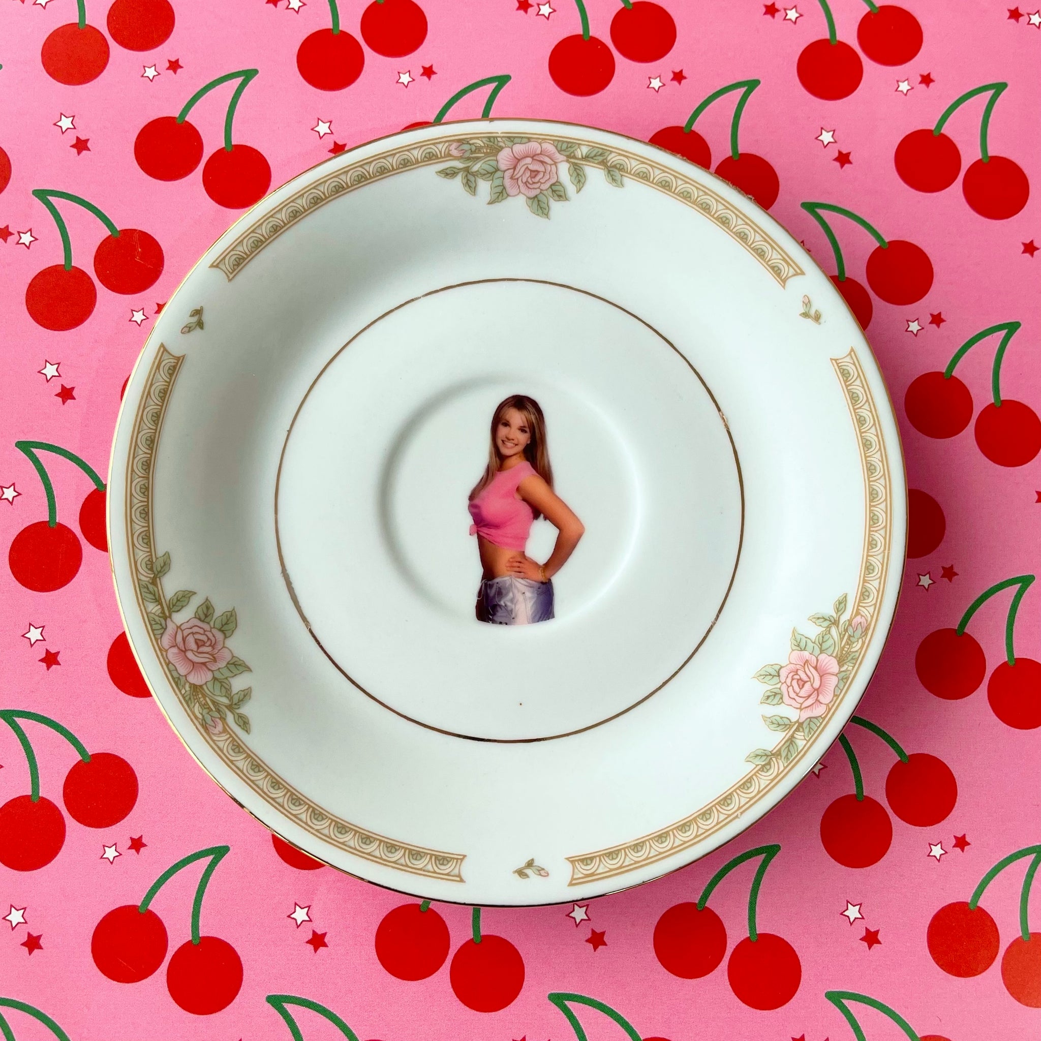 Britney Vintage Dish