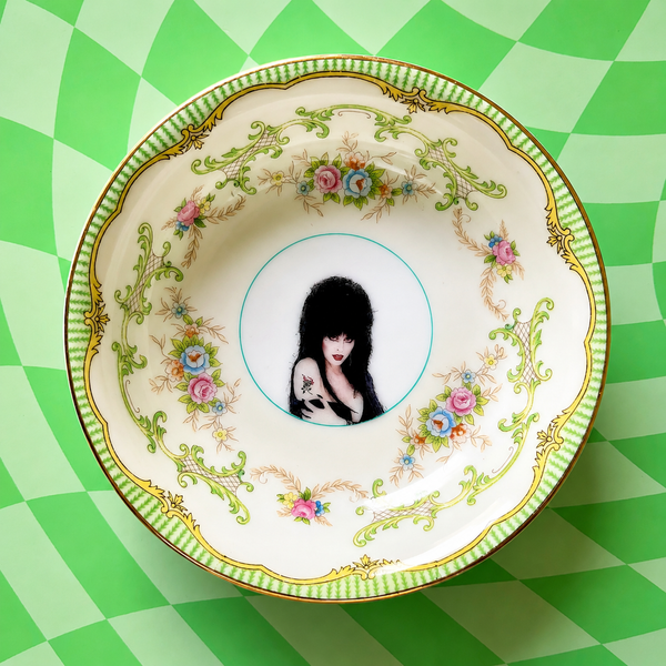 Queen Of Darkness Vintage Mini Bowl
